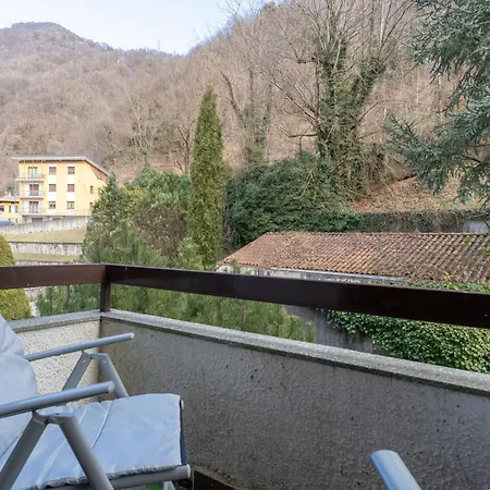 Maison Giulia - With Swimming Pool Access شقة Introbio